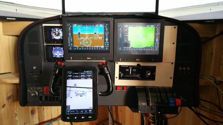 X-Plane Panel with Garmin 1000 PFD/MFD
